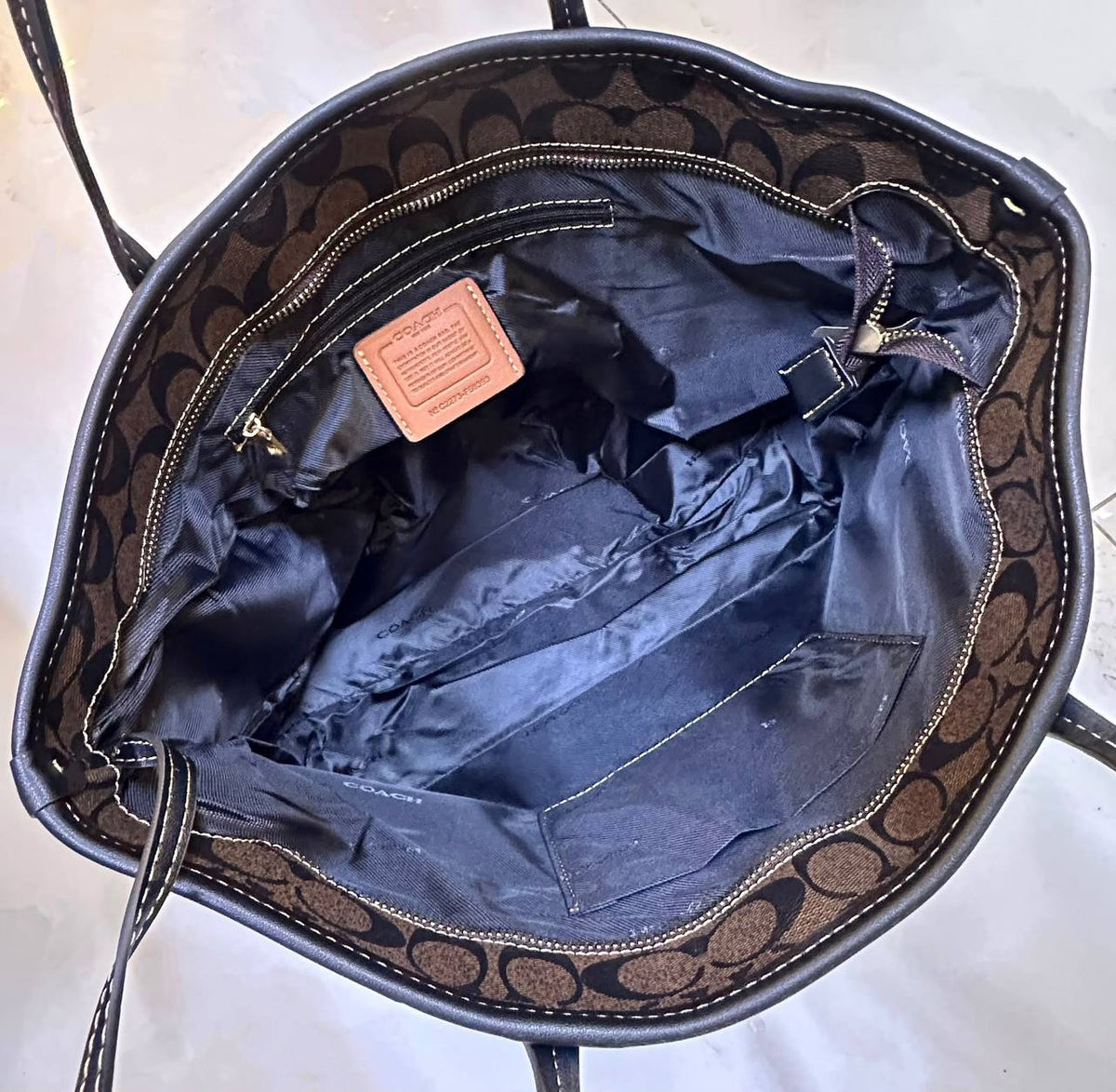 COACH 

NEW CAME 

HIGH QUALITY 

WITH POUCH 
115 dhs🇦🇪🇦🇪

Zain295
Zain17
♥️♥️♥️