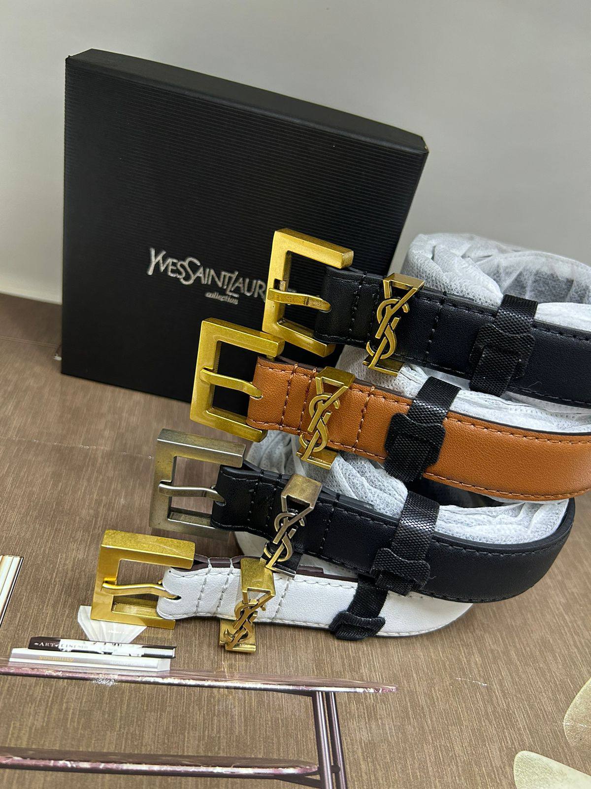 Belts
Leather
60 dhs🪙🌨️

Zain190
♥️♥️♥️
