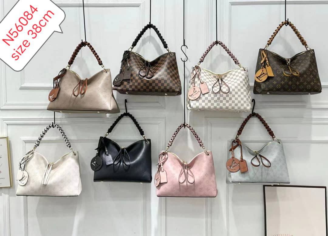 LV
115 dhs🌺 
high quality  

38cm

Zain26
♥️♥️♥️