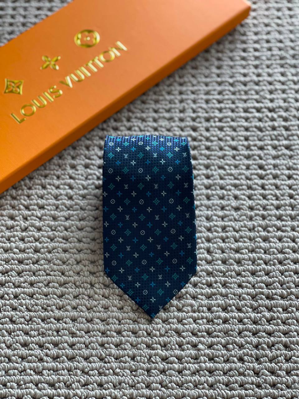 LV
TIE
*Master Quality*
190 dhs🇦🇪🇦🇪

Zain179
♥️♥️♥️