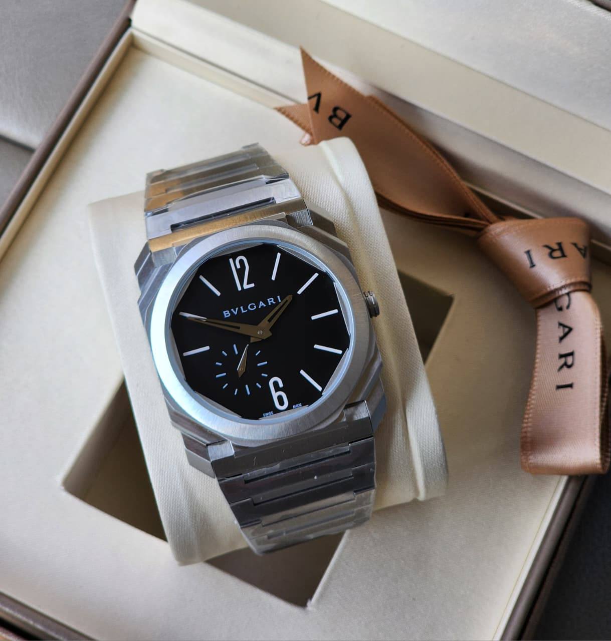 Bvlgari 

super slim watch for men good quality 

350 dhs💓

Zain59
♥️♥️♥️