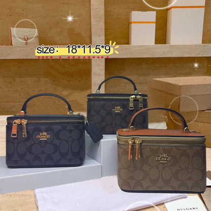 Coach
✨✨NEW ✨✨
95 dhs🪙🌺

with box
🎁🎁🎁

Zain38
♥️♥️♥️