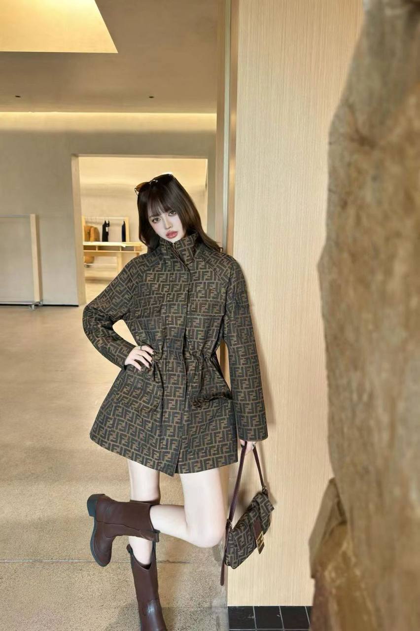 *New collections 💕💕    
270 dhs🪙🌨️
*good  quality  
*Sizes:S M L xl* 
*AVAILABL

Zain231
♥️♥️♥️