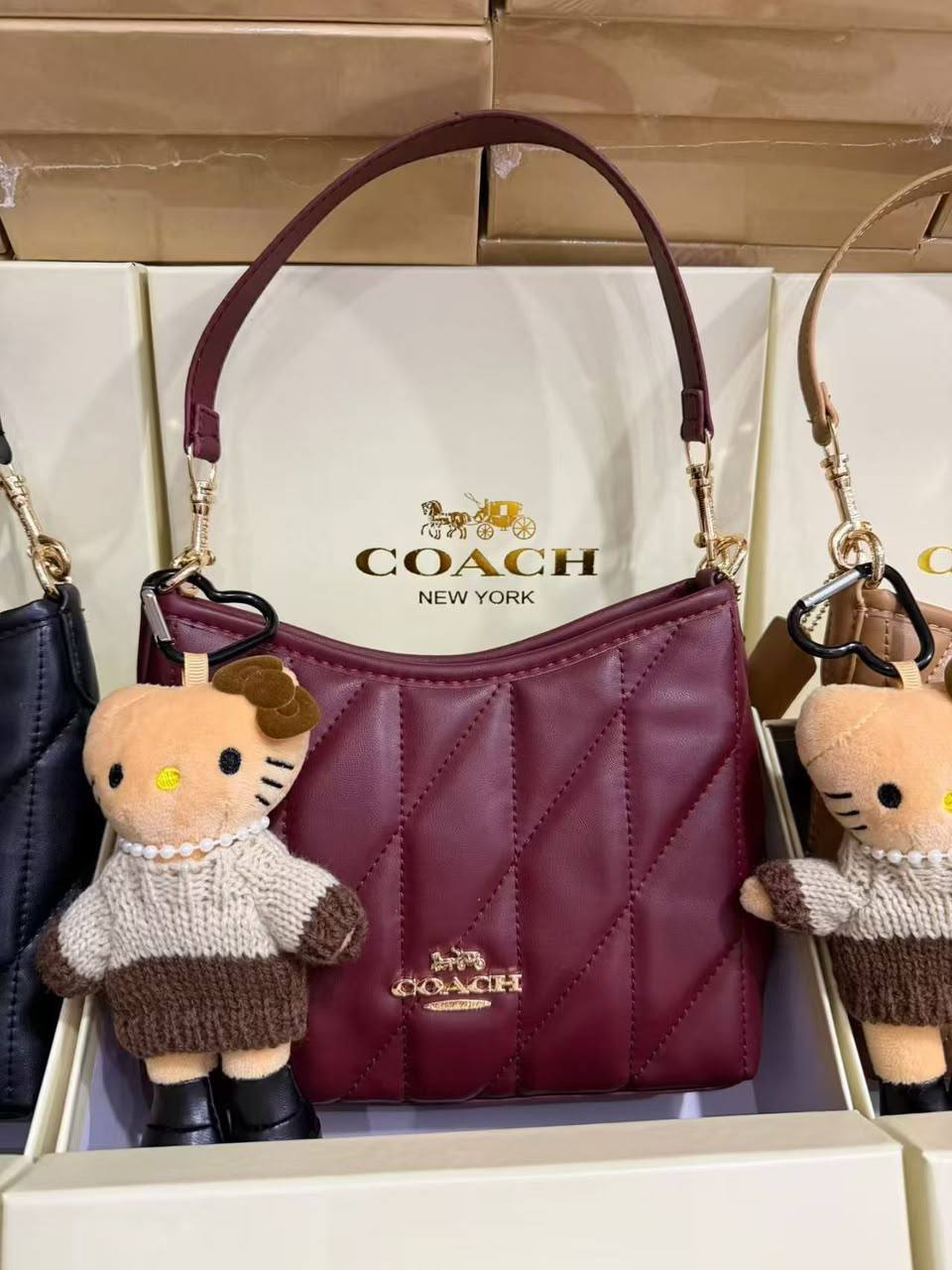 Coach

95 dhs🇦🇪🇦🇪

with box

Zain35
♥️♥️♥️