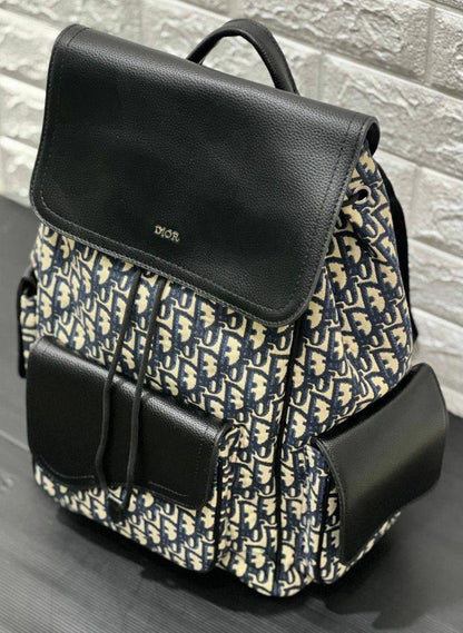 DIOR SADDLE BACKPACK 
PREMIUM QUALITY 
130 dhs✅

Zain28
♥️♥️♥️