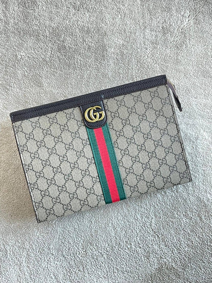 Men's Clutch

Good Quality

80 dhs❤️

With Box
🎁🎁🎁

Zain33
♥️♥️♥️