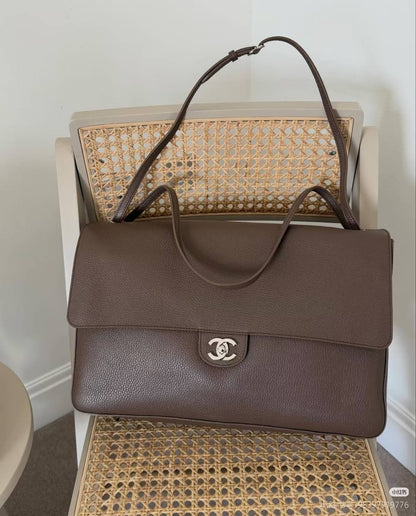 Chanel
Master🌺🌺
450 dhs✅

Zain10
♥️♥️♥️