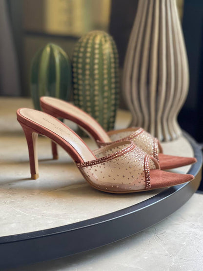GIANVITO ROSSI
*Vip quality*
*Size 36 to 42*
450 dhs✅

Zain113
♥️♥️♥️