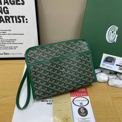 GOYARD
90 dhs🪙🌨️
size    25.5×19×7cm  
withbox
🎁🎁🎁

Zain04
♥️♥️♥️