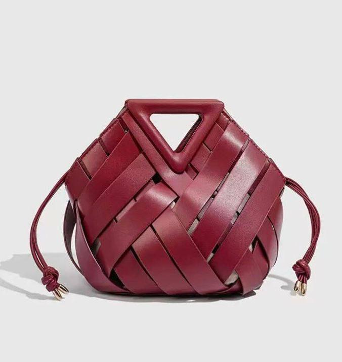 BOTTEGA 
HIGH QUALITY 
115 dhs🇦🇪

Zain39
♥️♥️♥️