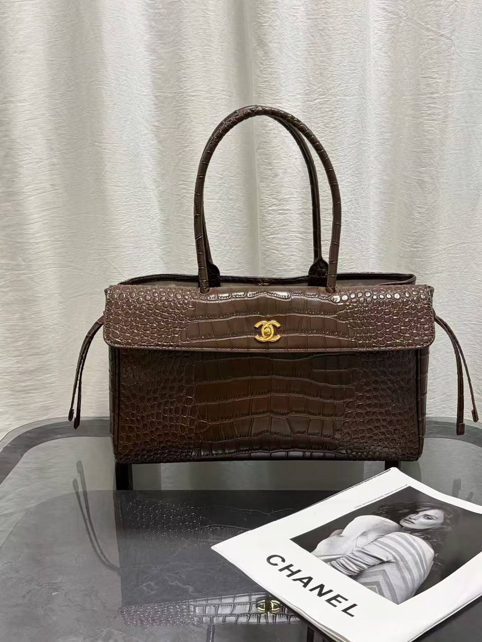 Chanel 🙋🏻‍♀️💕
Master✅✅
38cm🫶🏼🫶🏼 350 dhs🇦🇪🇦🇪

Zain297
♥️♥️♥️