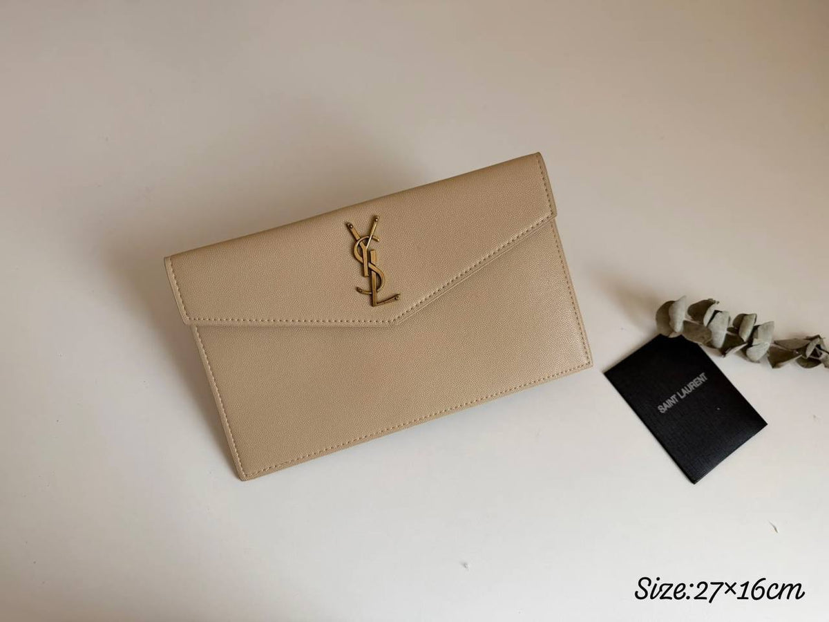 Ysl

170 dhs 

Zain134
♥️♥️♥️