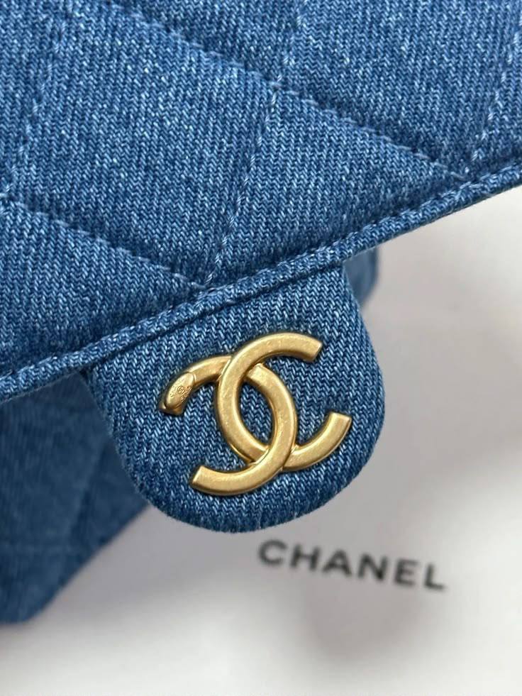Chanel 
SUPER MASTER QUALITY 
AVAILABLE 


For Price 👇 WhatsApp✅
0568585901 
0507557372
0552275751 Owner Zain 👌

Zain322
♥️♥️♥️