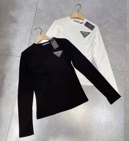 *New collections      
85 dhs✅
*good  quality  ✅
*Sizes:S M L xl* 
*AVAILABLE NOW*

Zain231
♥️♥️♥️