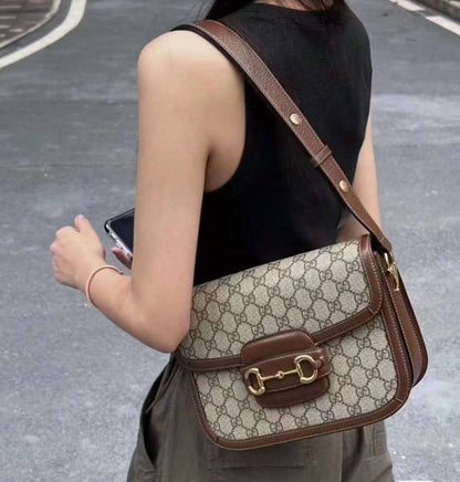 Gucci 
95 dhs🪙🌨️ 

with box
🎁🎁🎁

Zain235
♥️♥️♥️