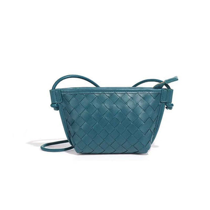 BOTTEGA 
60 dhs💓
Size 19*15

Zain161
♥️♥️♥️