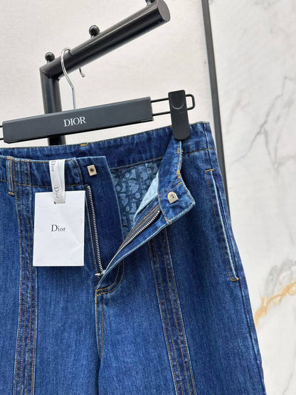 *New collections    
170 dhs🗽
*good  quality  ✅
*Sizes:S M L xl* 
*AVAILABLE NOW*

Zain231
♥️♥️♥️