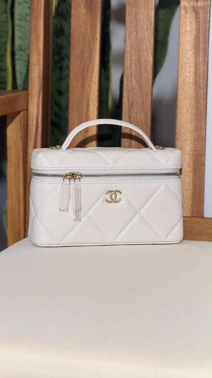 Bags
Super Master Quality ⚡️
Original Packing 🎁
Size 20&25 CM📏
For Price 👇 WhatsApp✅
0568585901 
0507557372
0552275751 Owner Zain 👌

Zain321
♥️♥️♥️