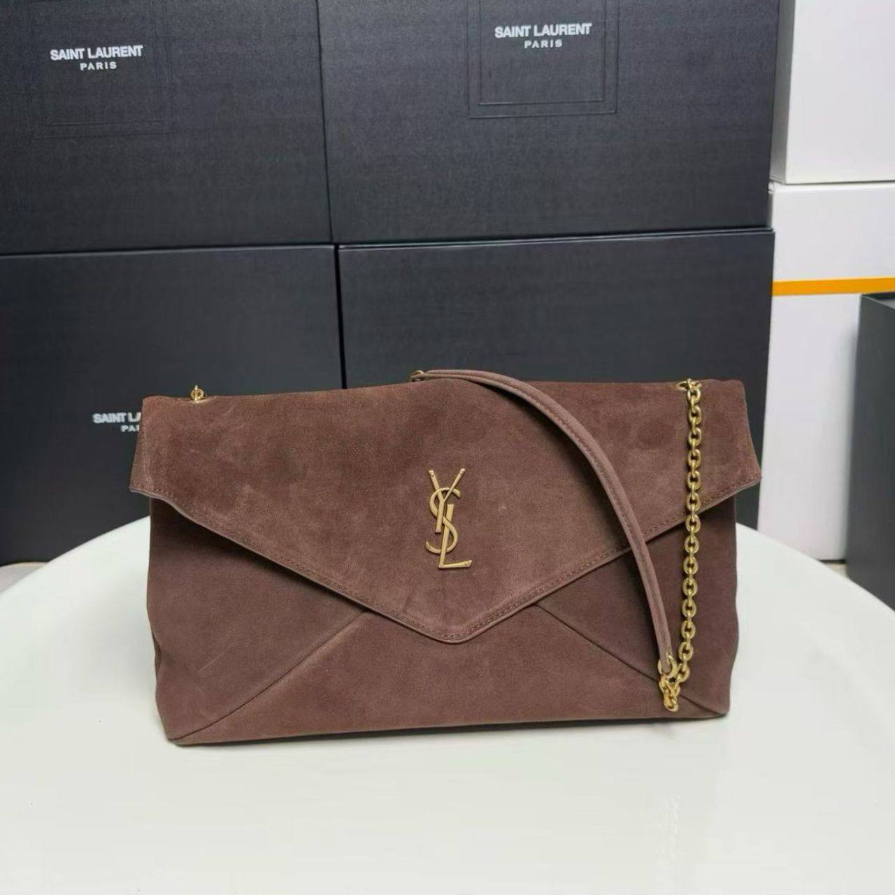 YSL 
 MASTER QUALITY  
280 dhs✅
leather 
Size : 35cm

Zain39
♥️♥️♥️