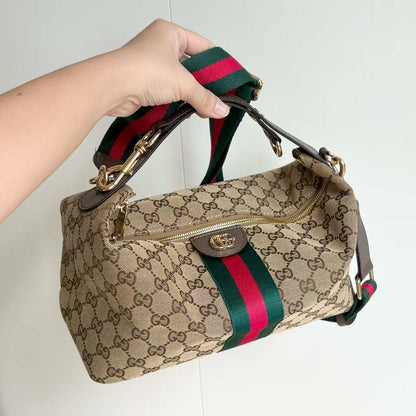 Gucci 
Master
260 dhs🪙🌨️
#29cm❤️

Zain228
♥️♥️♥️