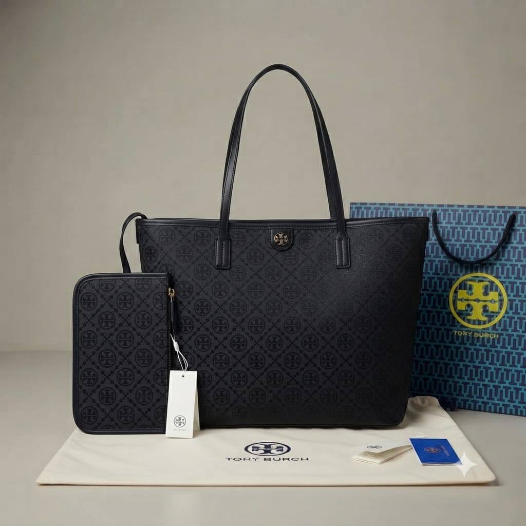 TORY BURCH
Totebag with Wrislet Zip
Canvas Material
Gold Logo And zip Hardware
Size :33 cm
Without BOX

110 dhs🇦🇪🇦🇪

Zain239
♥️♥️♥️