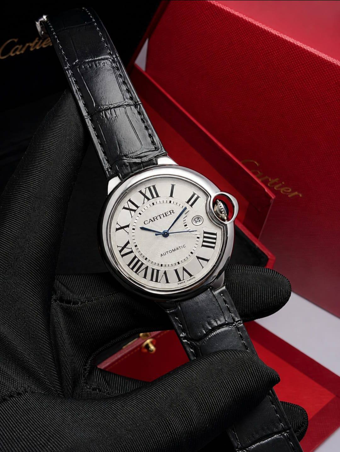 Cartier 

watch for men good quality automatic 
260 dhs🇦🇪🇦🇪

 ( size 41mm):

Zain59
♥️♥️♥️