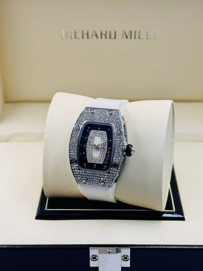 Richard Mille ladies
*First quality*🔥
130 dhs💓

Zain08
♥️♥️♥️