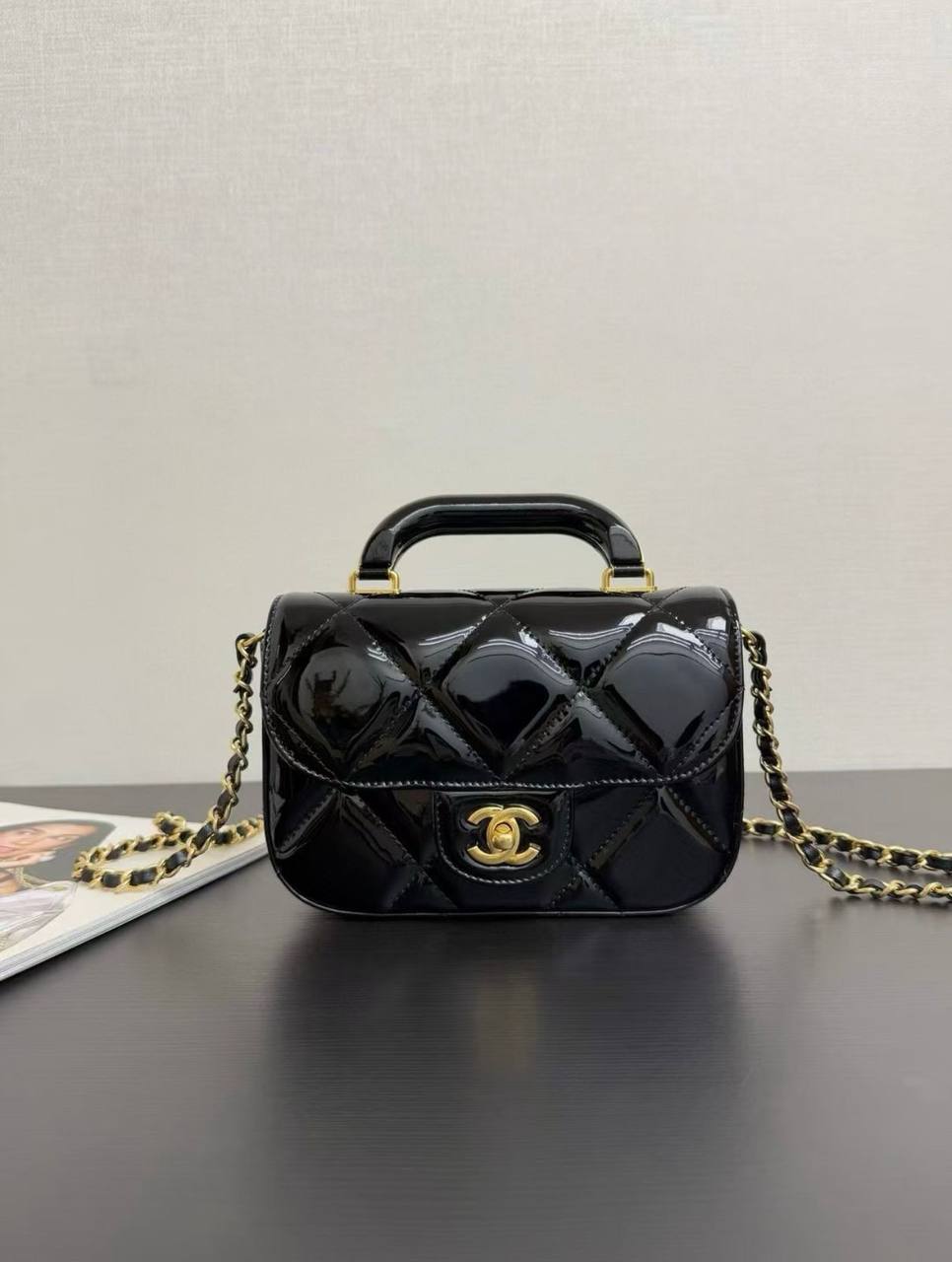 Chanel 
Master
20Cm 

With Box
🎁🎁🎁

260 dhs✅

Zain131
♥️♥️♥️