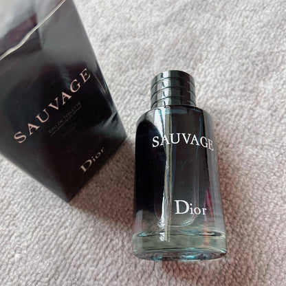 Sauvage
100 ml
35 dhs🪙🌨️

Zain17
♥️♥️♥️