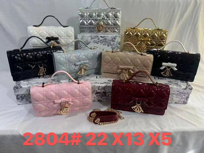 DIOR 
WITH BOX 
120 dhs🇦🇪🇦🇪

Zain169
♥️♥️♥️