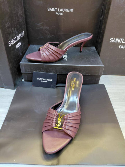 YSL
 High Quality 
Size 36 To 41
105 dhs🇦🇪🇦🇪

Zain120
♥️♥️♥️