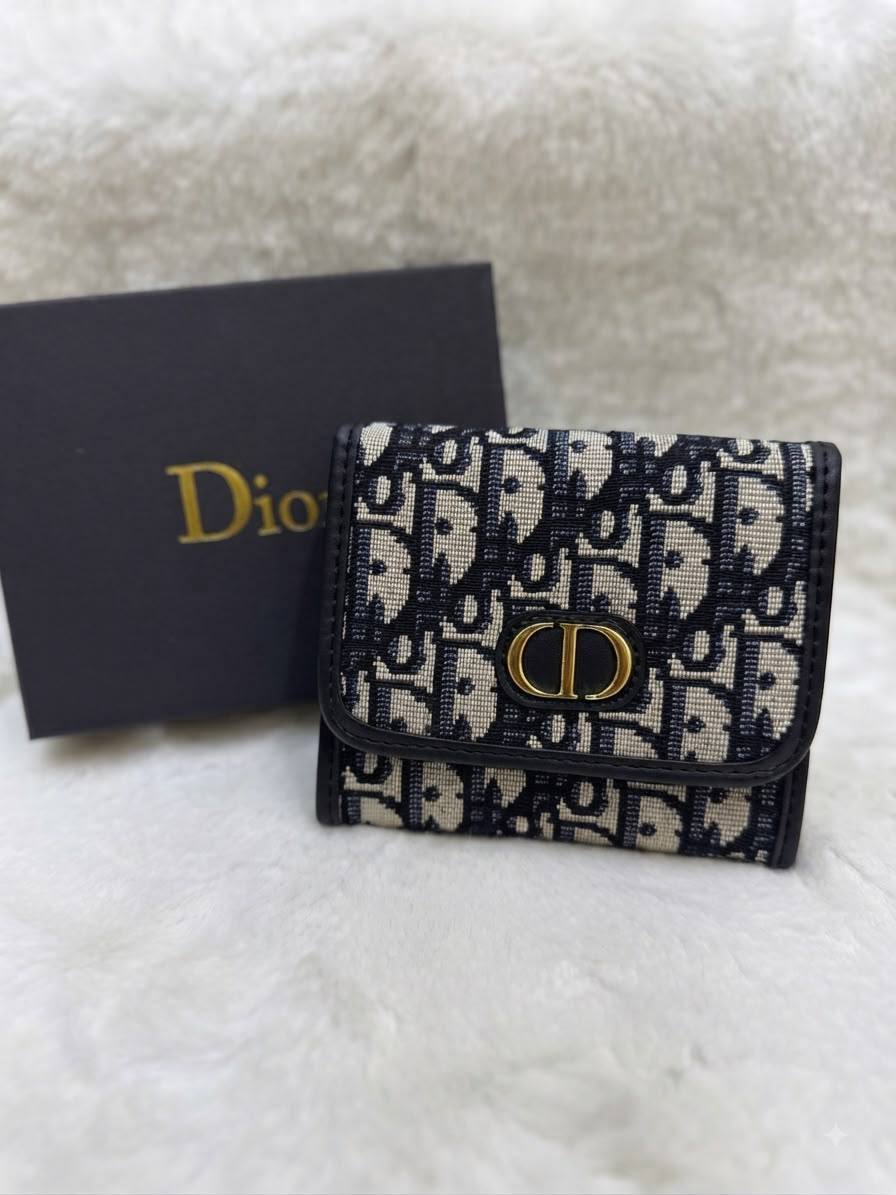 NEW CAME
SMALL WALLET
GOOD QUALITY
30 dhs🇦🇪🇦🇪

Zain40
♥️♥️♥️