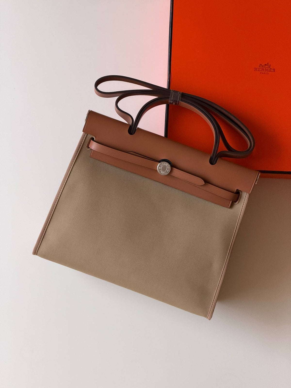 Hermes herbag
 31cm💕

Master quality 😍
with box❤️
630 dhs🇦🇪🇦🇪

Zain52
♥️♥️♥️