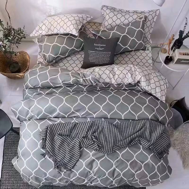 Comfort set
💛Single 4pcs set
1 comfort 
1 bedsheets 
2 pillowcases 
100 dhs🇦🇪🇦🇪

Zain99
♥️♥️♥️