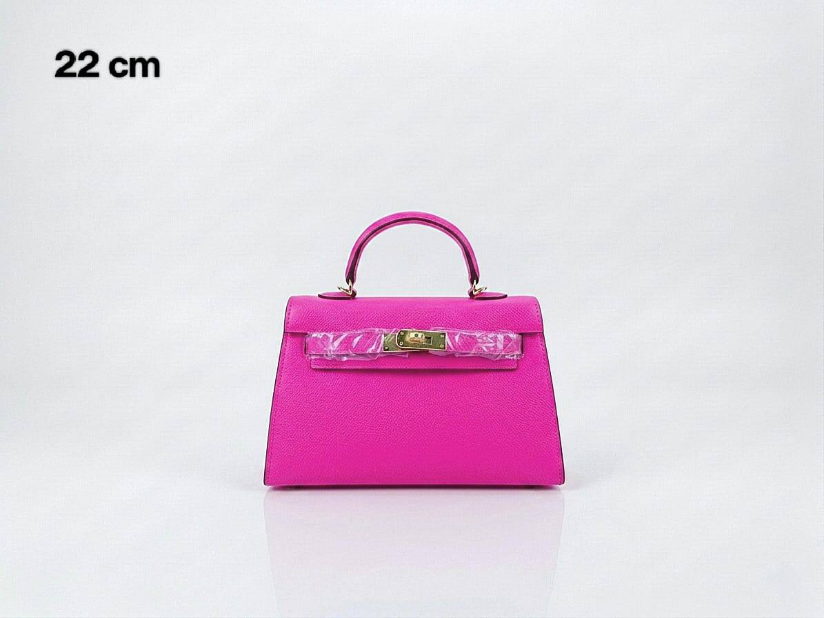 HERMES ᴋᴇʟʟʏ
ʜᴀʀᴅ ᴛᴏɢᴏ ʟᴇᴀᴛʜᴇʀ 
ɢᴏʟᴅ ʜᴀʀᴅᴡᴀʀᴇ
ᴡɪᴛʜ ʟᴏɴɢ ʙᴇʟᴛ sᴛʀᴀᴘ
sɪᴢᴇ : 22 cm
ᴡɪᴛʜ BOX
🎁🎁🎁

90 dhs✅

Zain131
♥️♥️♥️