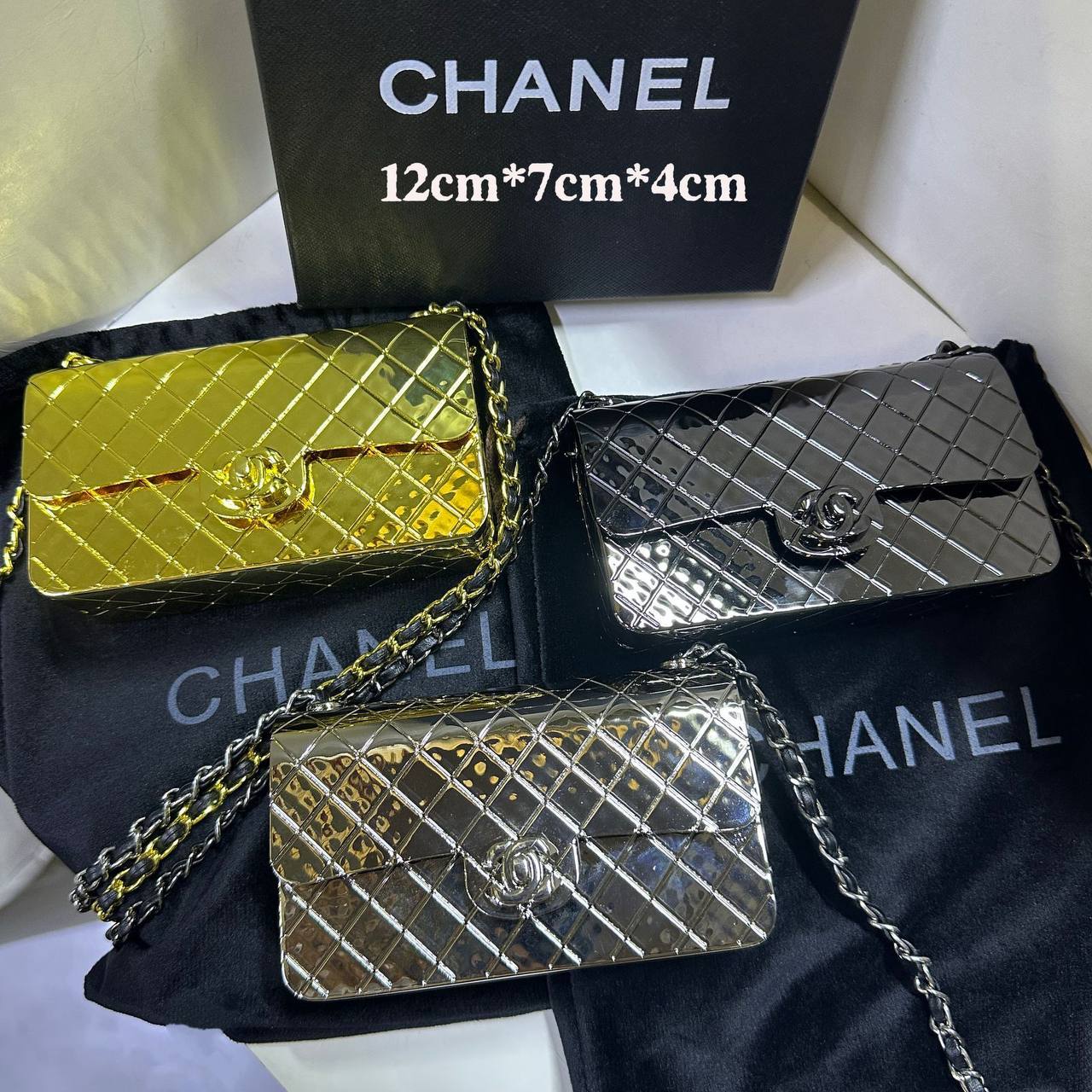 CHANEL 

COPY ONE NEW CAME 

WITH BOX 
🎁🎁🎁

155 dhs💓

Zain39
♥️♥️♥️
