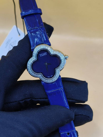VCA Watch
High Quality
230 dhs🇦🇪🇦🇪

Zain25
♥️♥️♥️