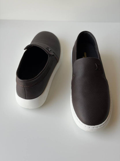 LV Pacific loafer
*AAA quality*
*size: 40 to 46*
590 dhs❣️

Zain185
♥️♥️♥️
