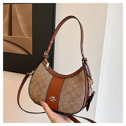 Coach

90 dhs
With box

Zain235
♥️♥️♥️