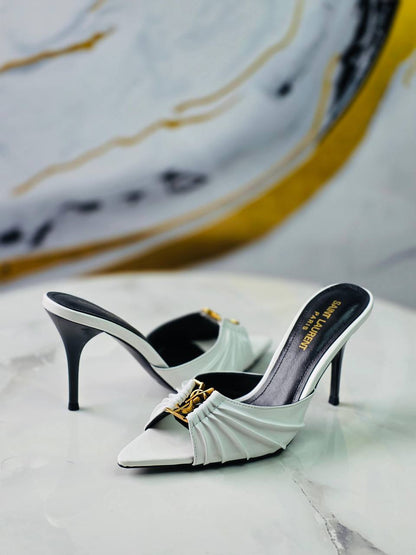 YSL
Super *AAA* *+* Quality 💯 
With original packing🎁🎁
SIZE:36and41
Available now
400 dhs💓

Zain309
♥️♥️♥️