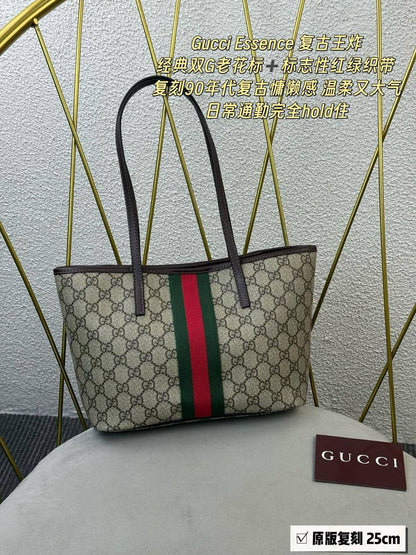 Gucci  
size：25cm  
250 dhs✅

Zain114
♥️♥️♥️