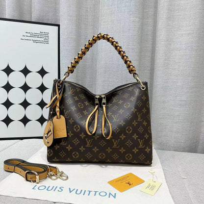 LV
115 dhs🌺 
high quality  

38cm

Zain26
♥️♥️♥️