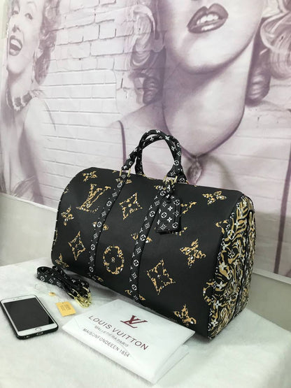 LV 
Travel Bags
140 dhs✅ Glossy
130 dhs✅ Normal

Zain137
♥️♥️♥️