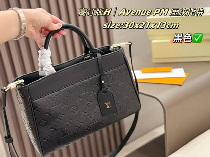 LV
Master💓💓💓
330 dhs✅

Zain153
♥️♥️♥️