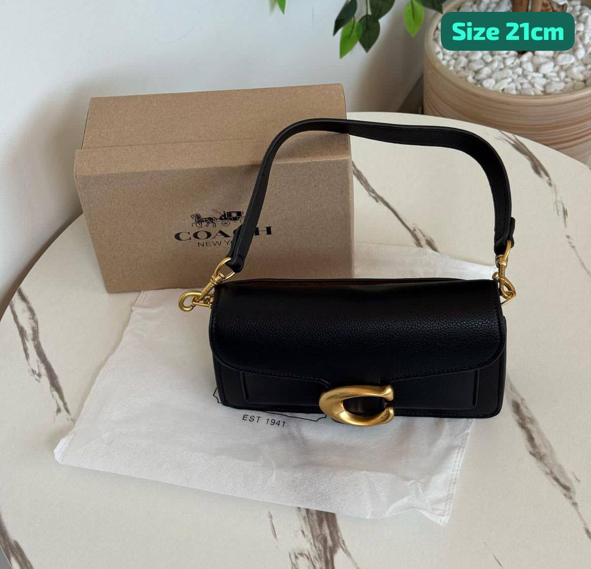 Coach
Good quality 
with box 
🎁🎁🎁

100 dhs🪙🌨️

Zain186
♥️♥️♥️