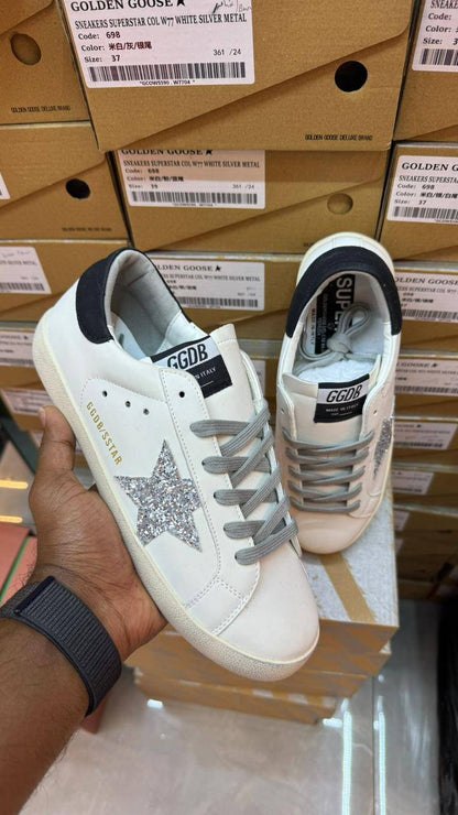 GGDB
Size 36 to 41 
160 dhs✅

Zain183
♥️♥️♥️