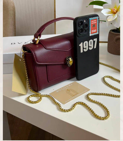 Bvlgari
105 dhs✅
Size：19CM
Good-quality with box

Zain35
♥️♥️♥️