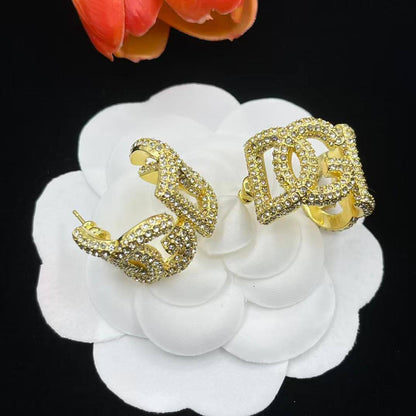 D&G Earrings ☘️
Master quality 

60 dhs🪙💕
normal box
🎁🎁🎁

Zain48
♥️♥️♥️