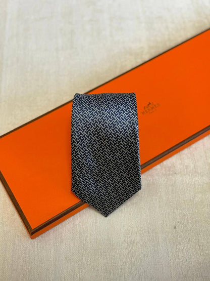HERMES - LV
*TIE*
*Master quality*
*New collection*
180 dhs✅

Zain179
♥️♥️♥️