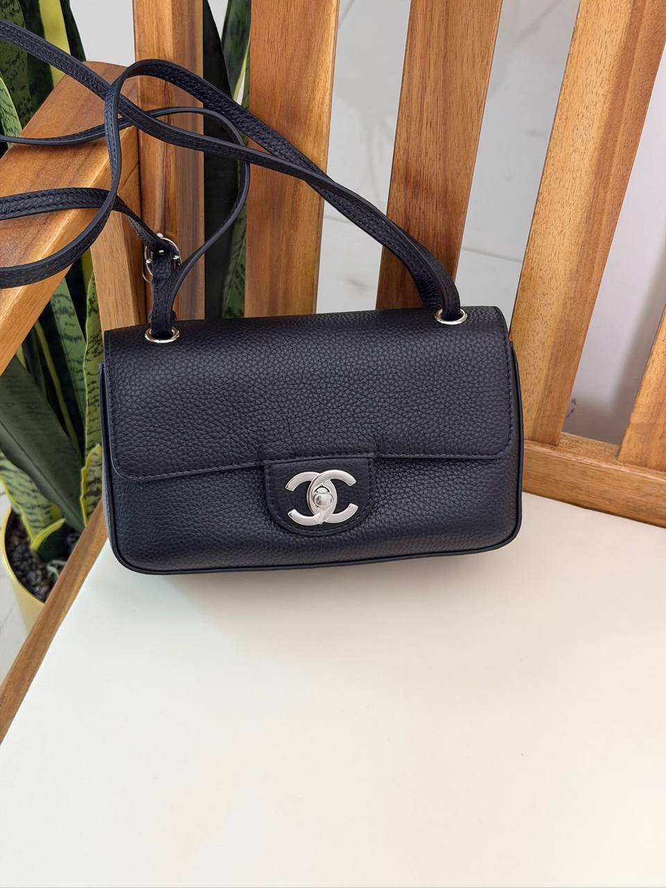 CHANEL 
Super Master Quality ⚡️
Original Packing 🎁
Size 20CM📏
For Price 👇 WhatsApp✅
0568585901 
0507557372
0552275751 Owner Zain 👌

Zain321
♥️♥️♥️